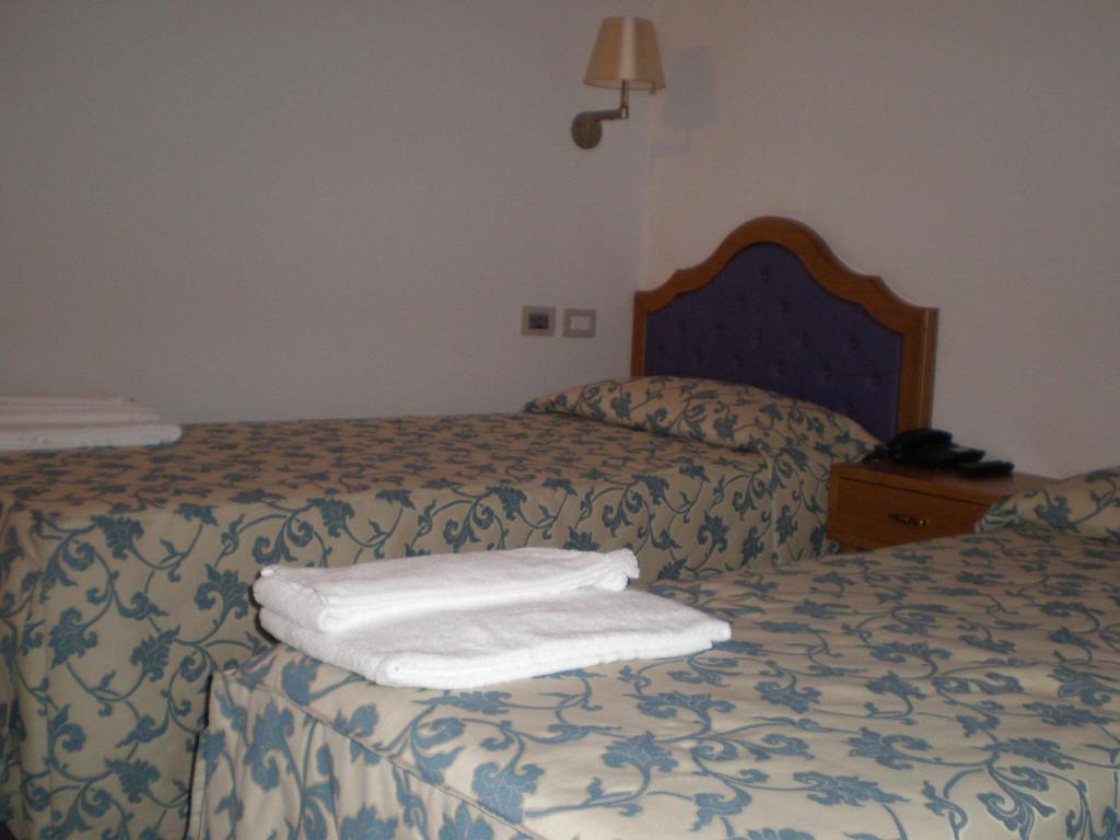 Hotel Aretusi Bolonia